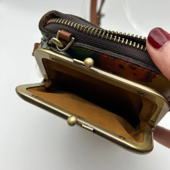 Patricia Nash Watercolor Butterfly Zip Around Wallet Crossbody NWOT - Picture 4 of 13